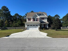 Building Photo - 306 Merrick Way