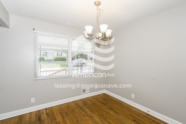 Building Photo - 1227 Radiance Dr