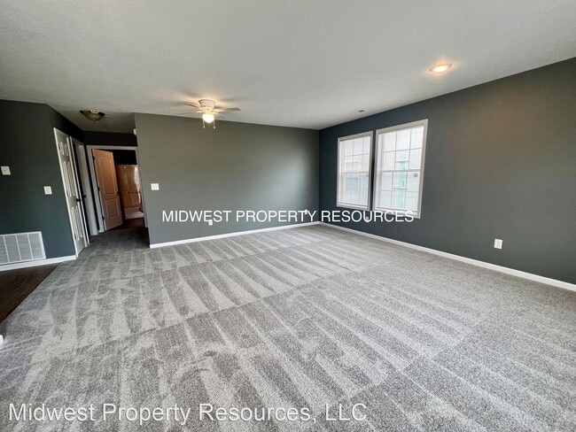 Building Photo - 2 br, 1 bath House - 719B Meadow Ln