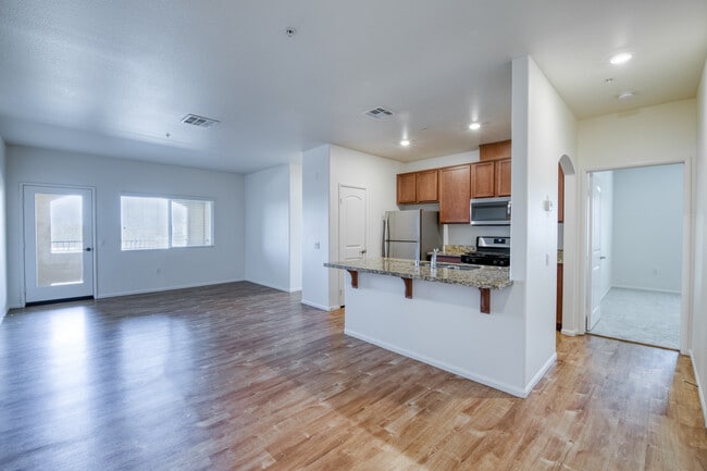 Building Photo - Bella Vita Apartments