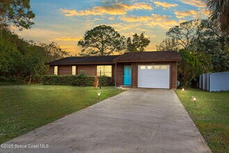 Building Photo - 410 Albenga Rd NW