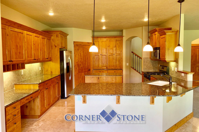Building Photo - Stunning Home in Solitude Place with Bonus...