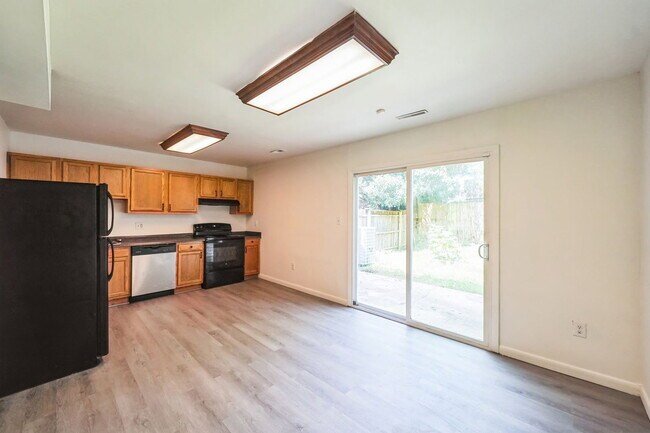 Foto del edificio - 46866 Patuxent Rd