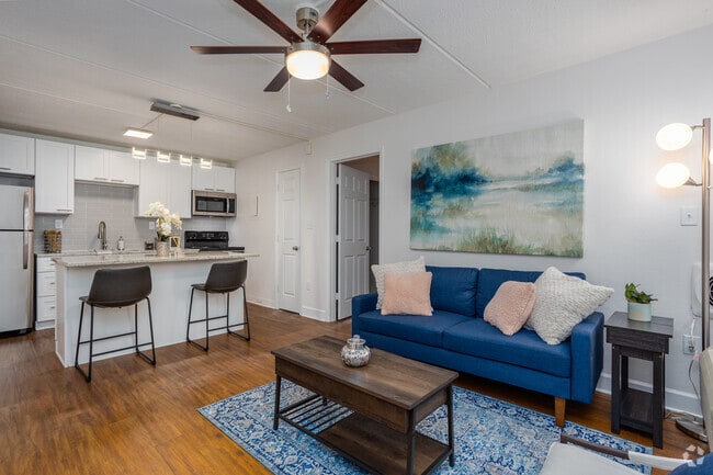 Edge at 401 - Edge at 401 Apartments