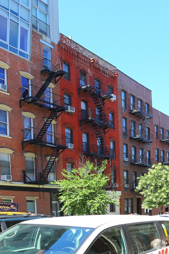 Primary Photo - 236 W 20th St