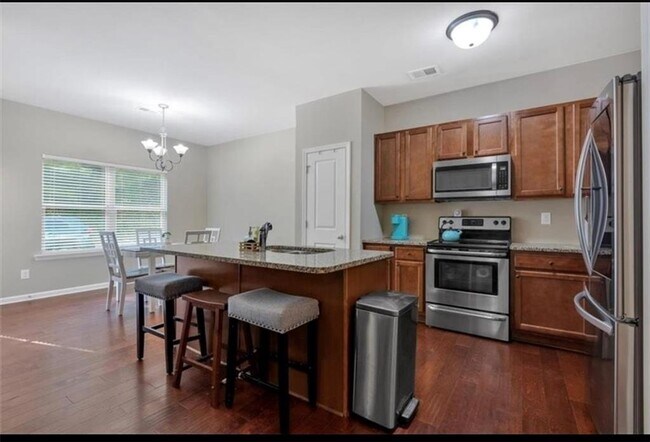 Foto del edificio - 3251 Blue Springs Trace