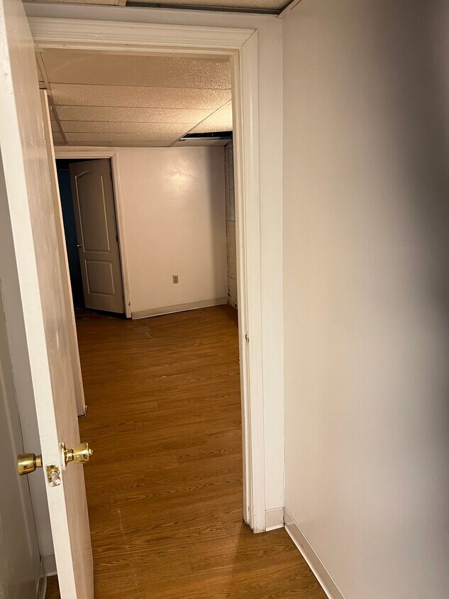 Building Photo - 376 McKee Pl