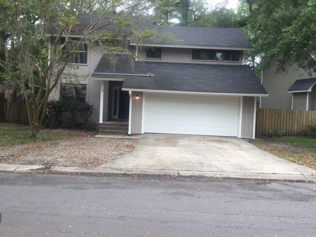 Building Photo - Great Home in Archdale community