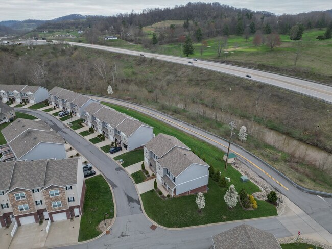 Aéreo - 204 N Mimosa Ln