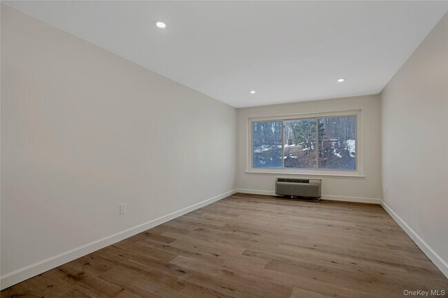 Foto del edificio - 400 High Point Dr