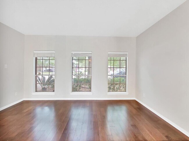 Building Photo - 10802 Sutter Ranch Cir