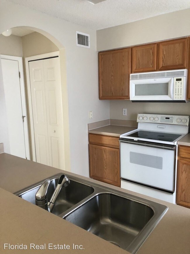Foto del edificio - 3 br, 2.5 bath House - 7364 East Bank Dr