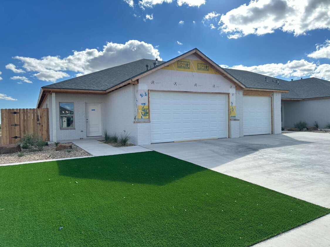 Foto principal - 7037 40th St