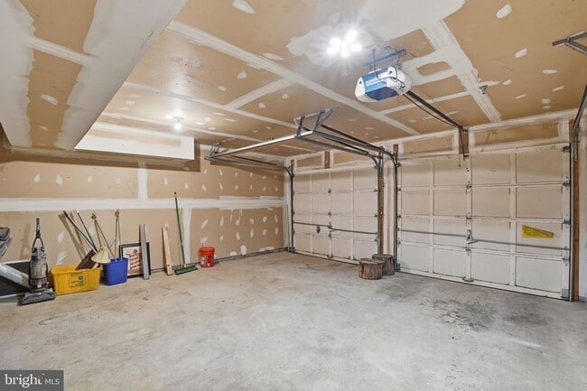 Building Photo - 13815 Churchville Dr