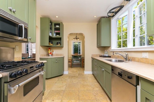 Foto del edificio - 115 Belle Ave