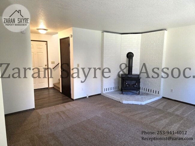 Building Photo - 202