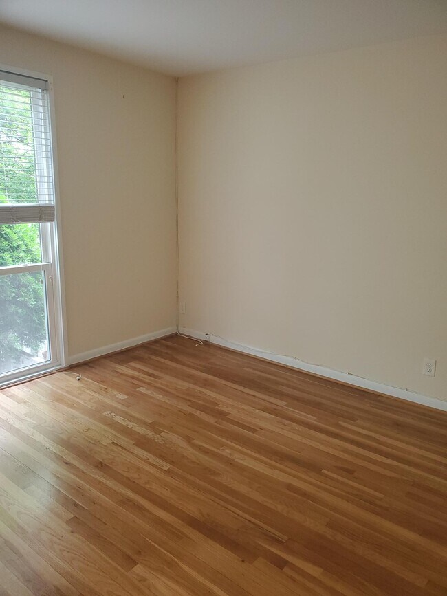 Foto del edificio - 749 Delaware Ave SW