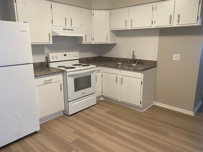 Foto del interior - Embassy Court Apartments - Columbus, MS