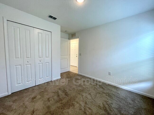 Building Photo - 1331 Lucerne Loop Rd NE
