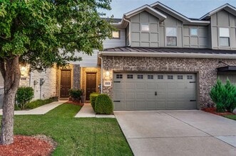 Building Photo - 8262 Primrose Wy