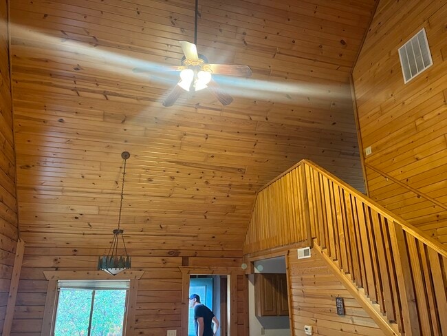 Building Photo - 615 Sandy Beach Ct