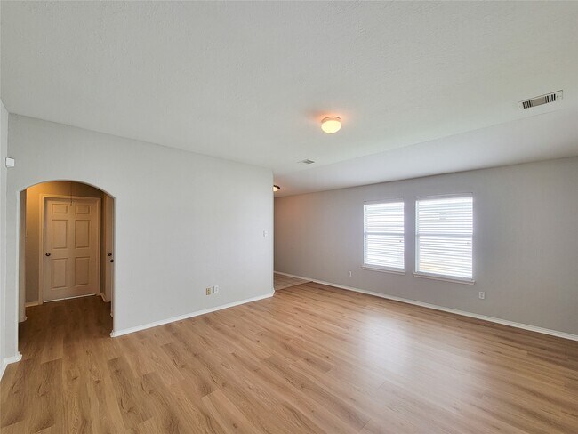 Building Photo - 7438 Fox Knoll Ln
