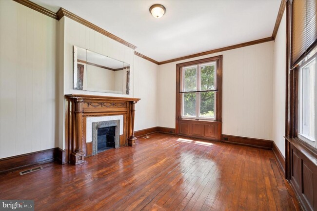 Building Photo - 5349 Wayne Ave