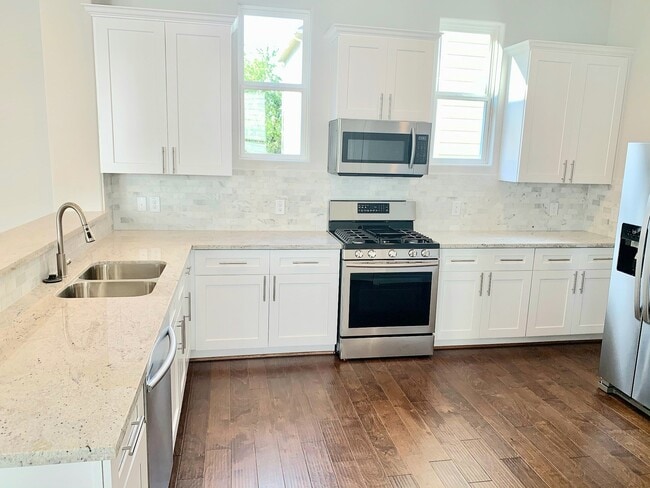 Building Photo - 720 Link Rd