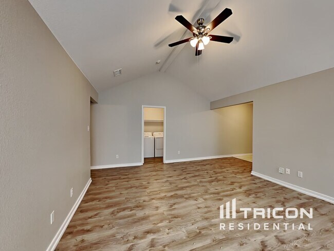 Building Photo - 5718 Magnum Dr