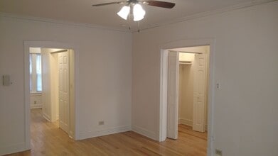 Building Photo - 4311 N Francisco Ave