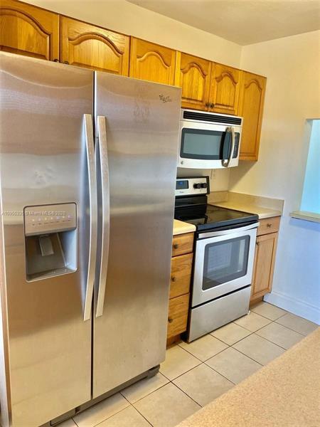 Foto del edificio - 159 Lakeview Dr