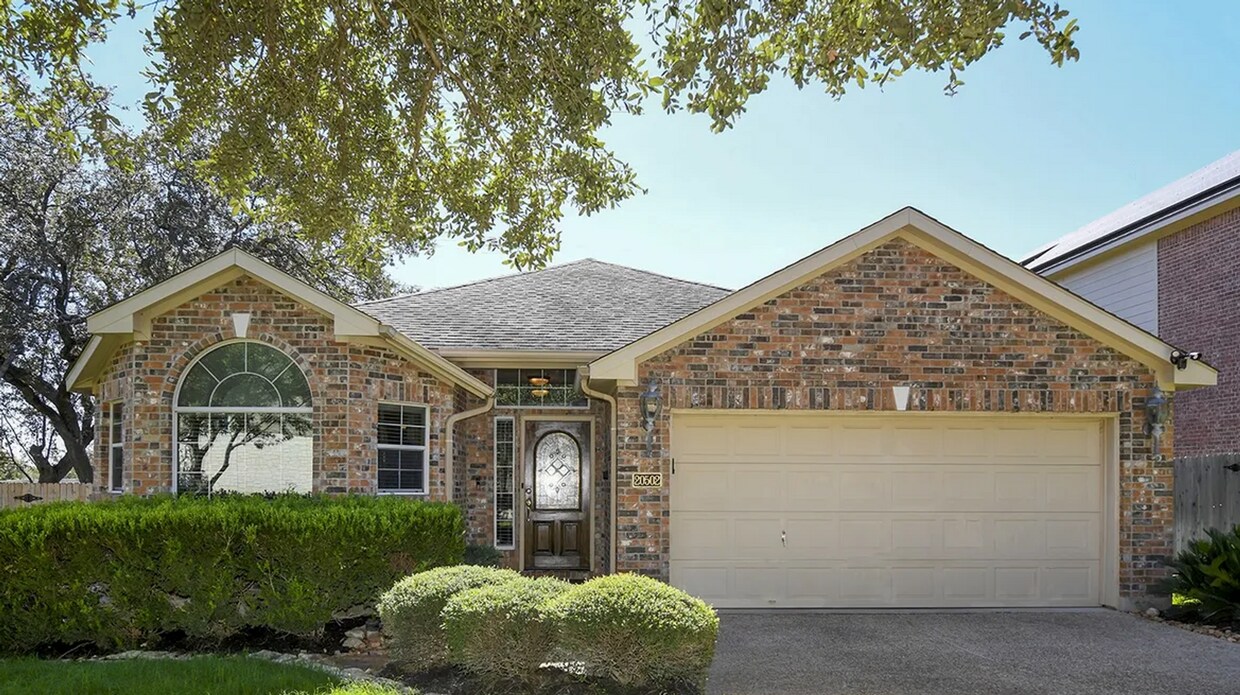 STONE OAK | GATED COMMUNITY | 3 BEDROO... - STONE OAK  |  GATED COMMUNITY  |  3 BEDROO...