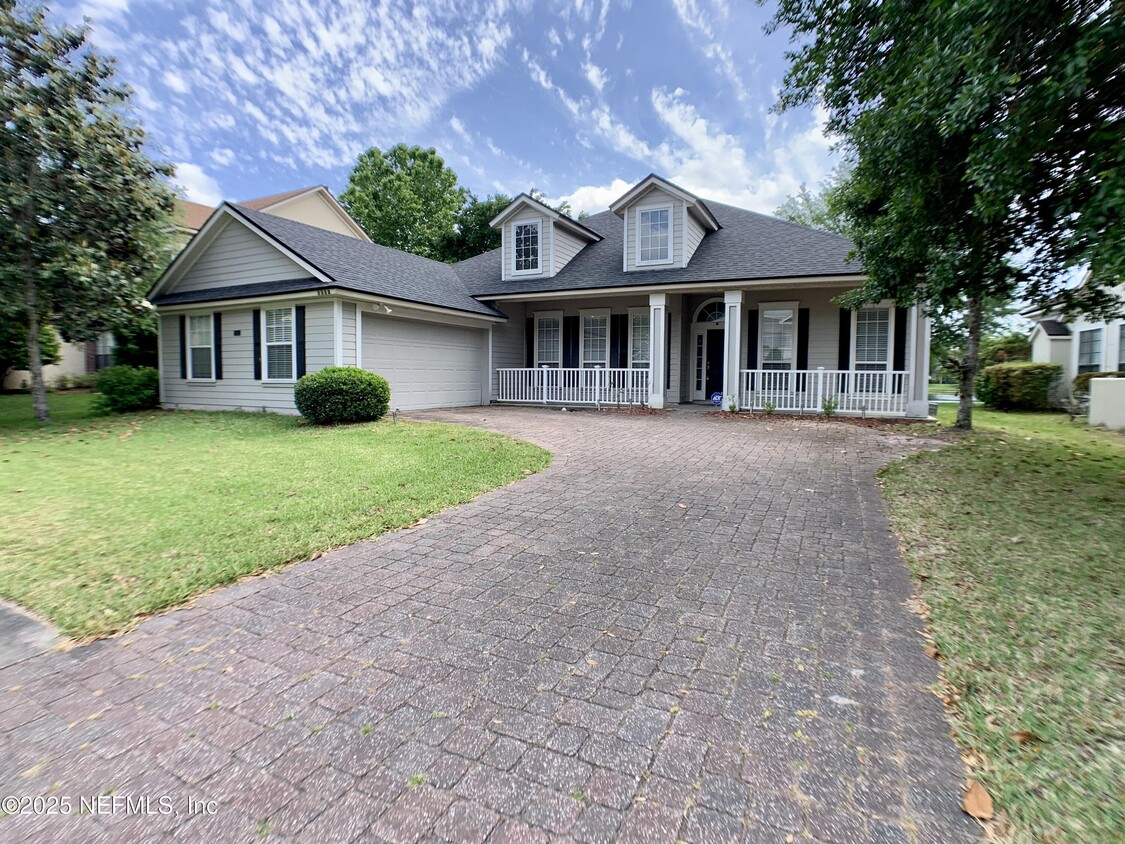 Foto principal - 1213 Harbour Town Dr