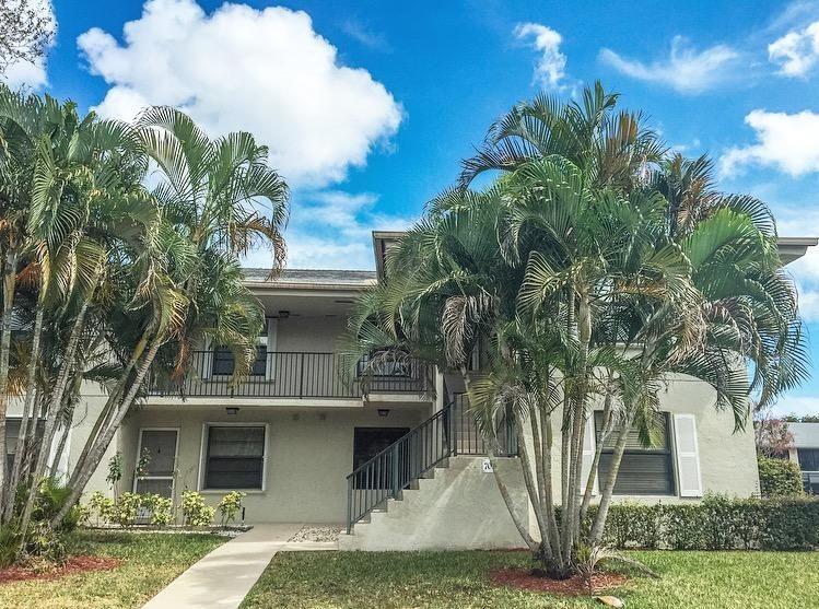 Primary Photo - 701 Sabal Ridge Cir