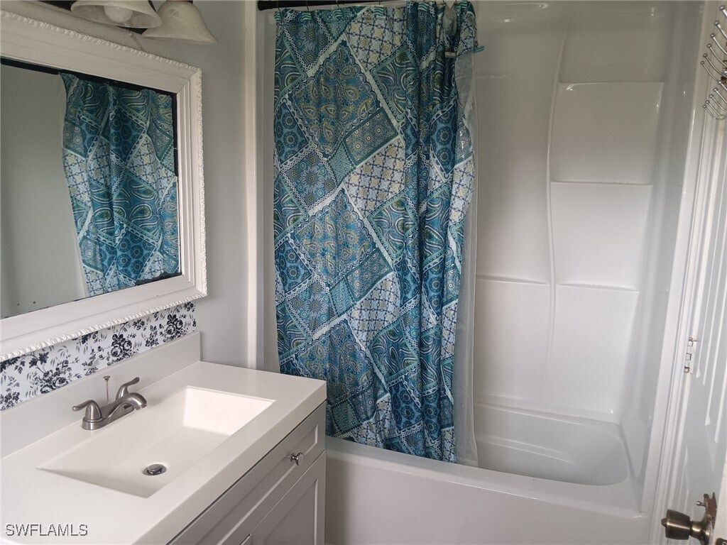 Building Photo - 10897 Goodwin St