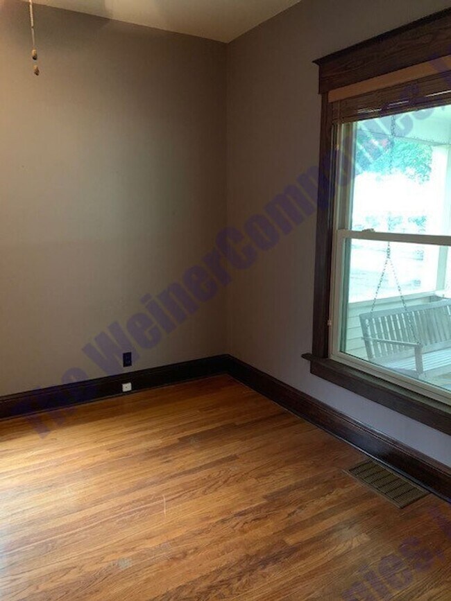 Foto del edificio - Now leasing for August!