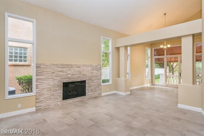Foto del edificio - 4 br, 2.5 bath House - 7971 Rio Rico Dr