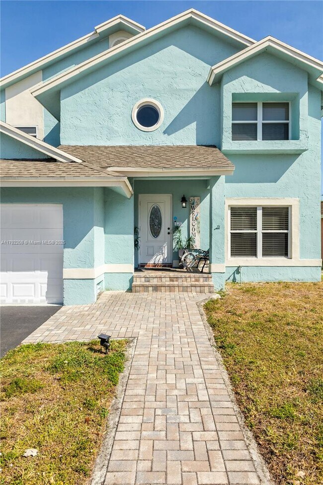 Foto del edificio - 9621 SW 11th St