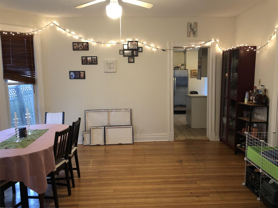 Foto principal - 4304 Colfax Ave S