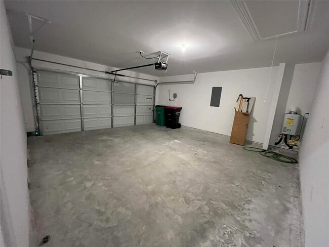 Building Photo - 5446 Wyndham Rdg Ln