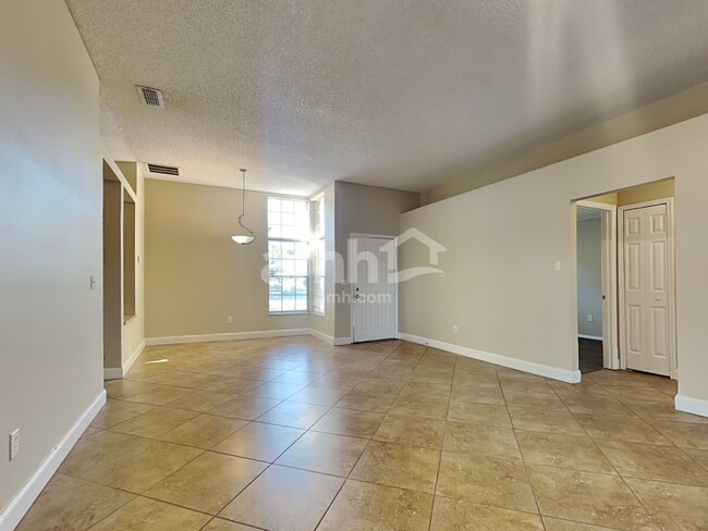 Foto del edificio - 1036 Bluejack Oak Dr