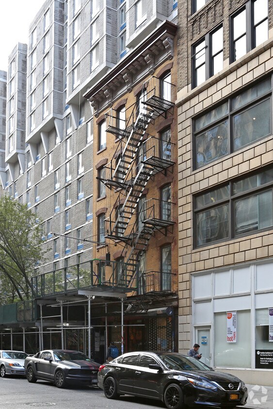 Foto del edificio - 234 W 27th St