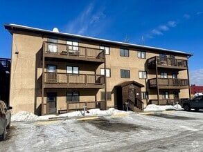 Building Photo - 3282 Adams Dr
