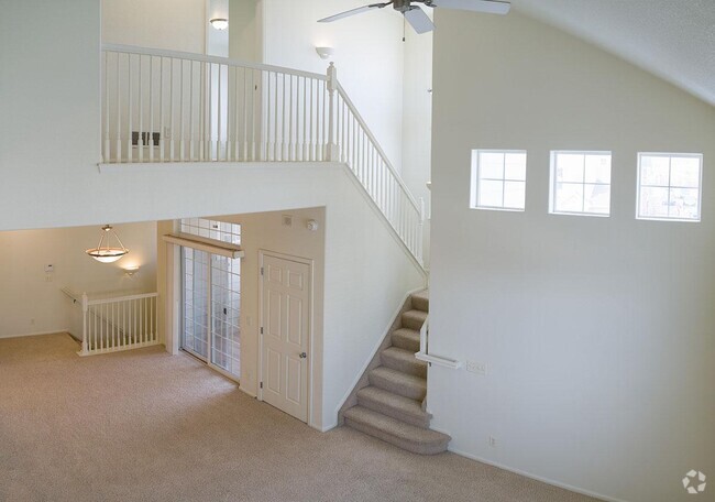 Building Photo - 452 Black Feather Loop