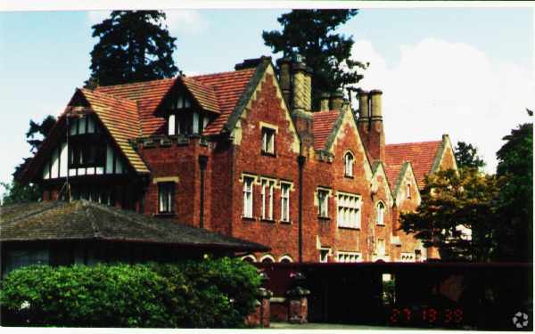 Foto del edificio - 8601 N Thorne Ln SW