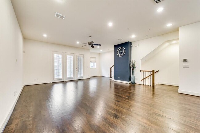 Foto del edificio - 4211 Rawlins St