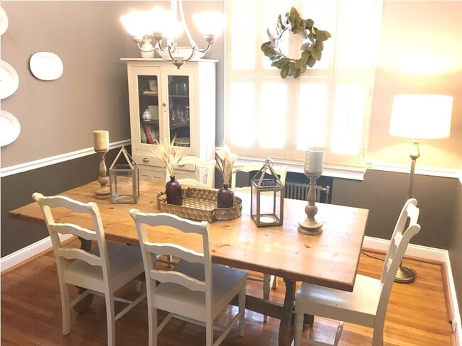 Wow! Dining room allows you to host wonderful dinner parties. - 1337 E. Morehead Street