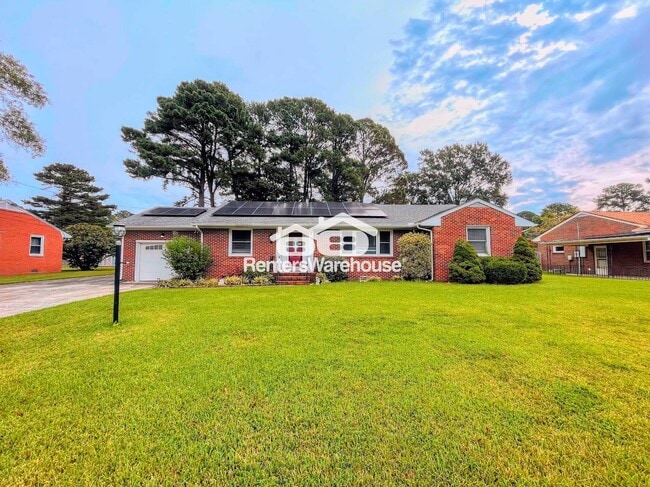 Building Photo - 3305 Camellia Dr