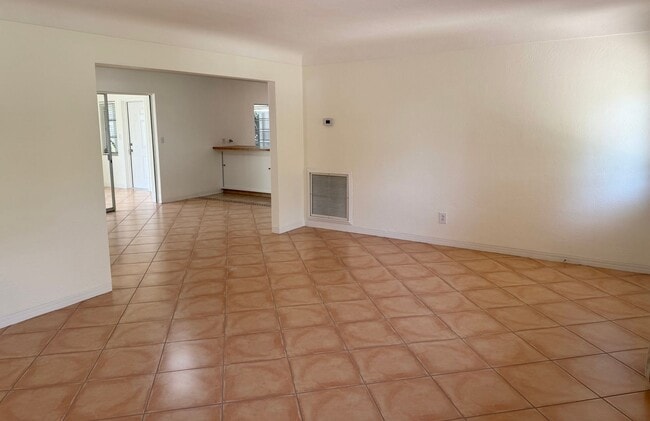 Building Photo - Waterfront Home for Rent – 2BR/2.5BA + Doc...