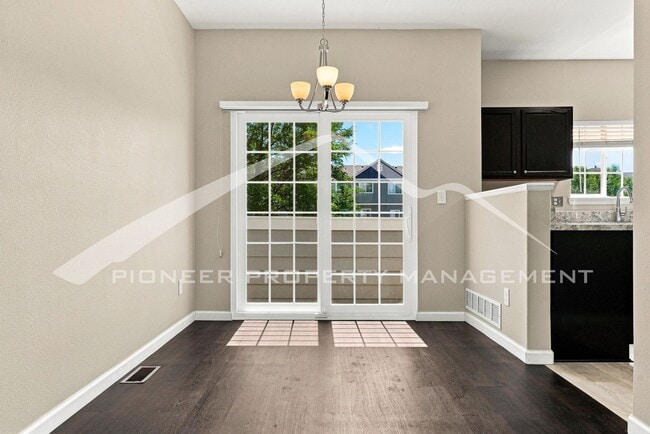 Building Photo - 19253 E Idaho Dr